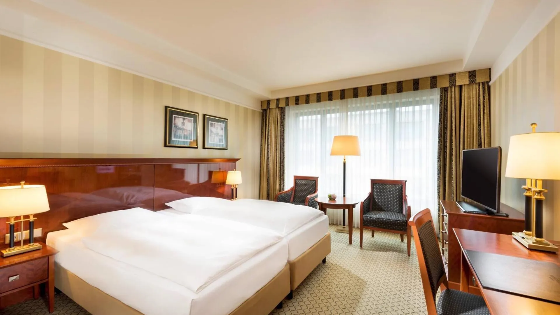 Jw Marriott Hotel Berlín 5*,