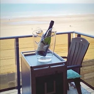 Appartement Modern Direct Seaview & Free Parking