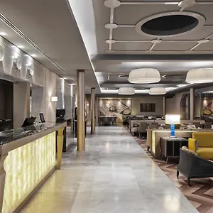 Отель Titanic Comfort Mitte